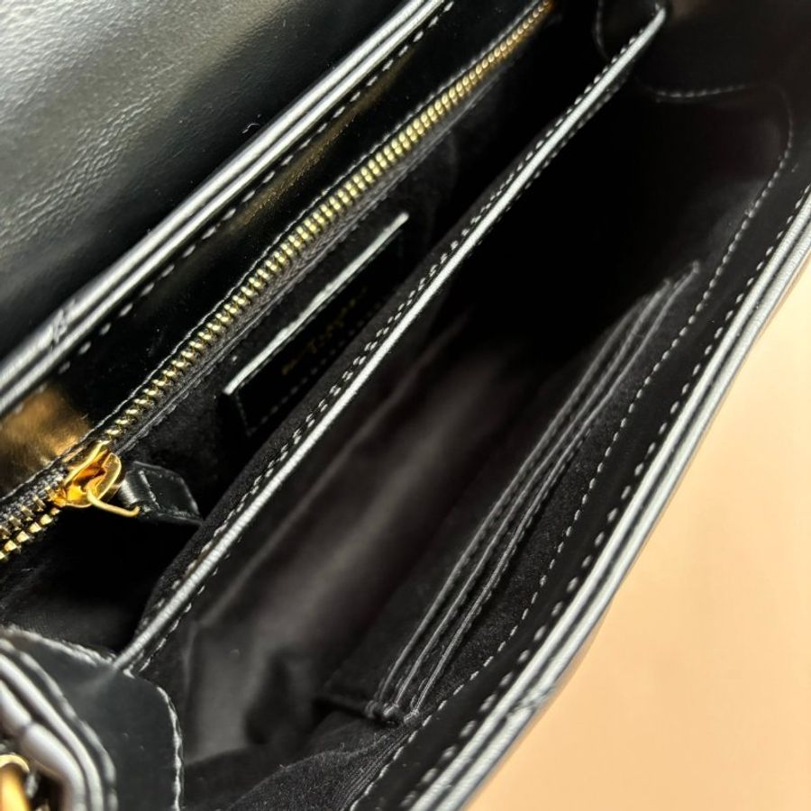 ::SAINT LAURENT:: YSL LOULOU 「Y」形絎縫皮革TOY手袋-13