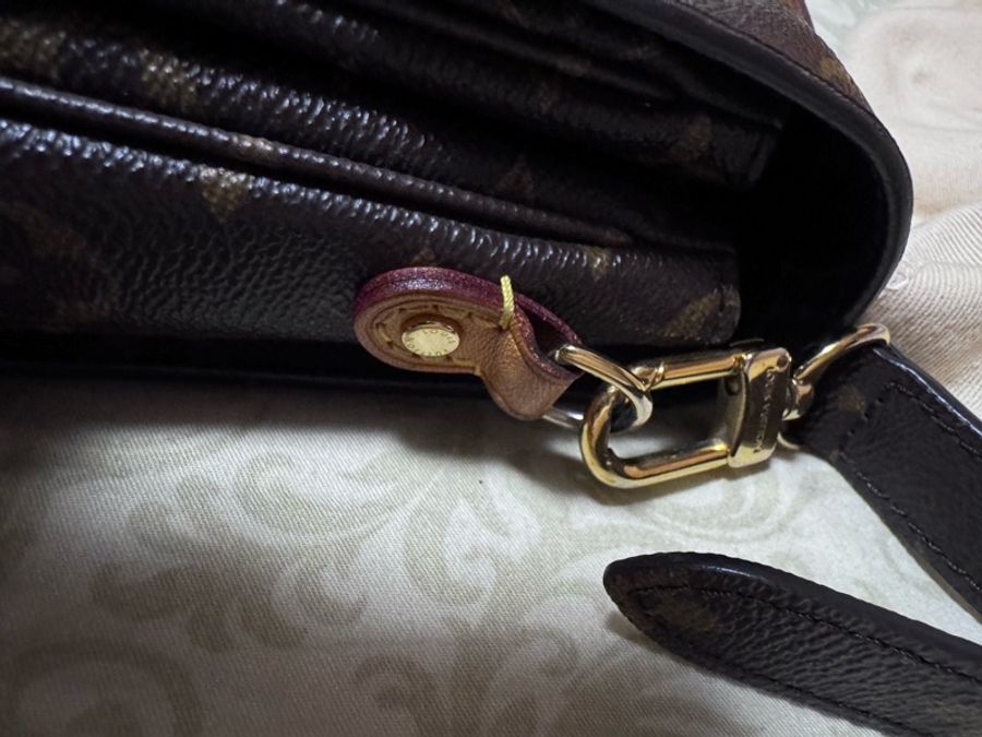 Louis Vuitton 路易威登 M44875 Pochette Metis 老花 帆布印花型扣鎖手提斜背包-5