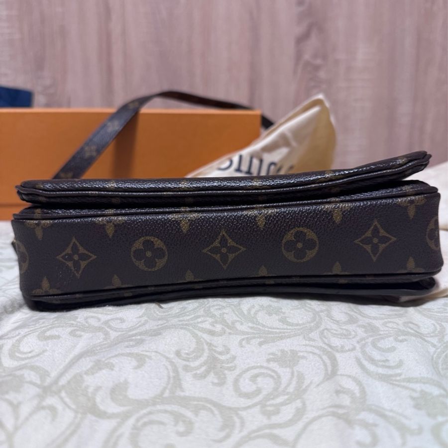 Louis Vuitton 路易威登 M44875 Pochette Metis 老花 帆布印花型扣鎖手提斜背包-8
