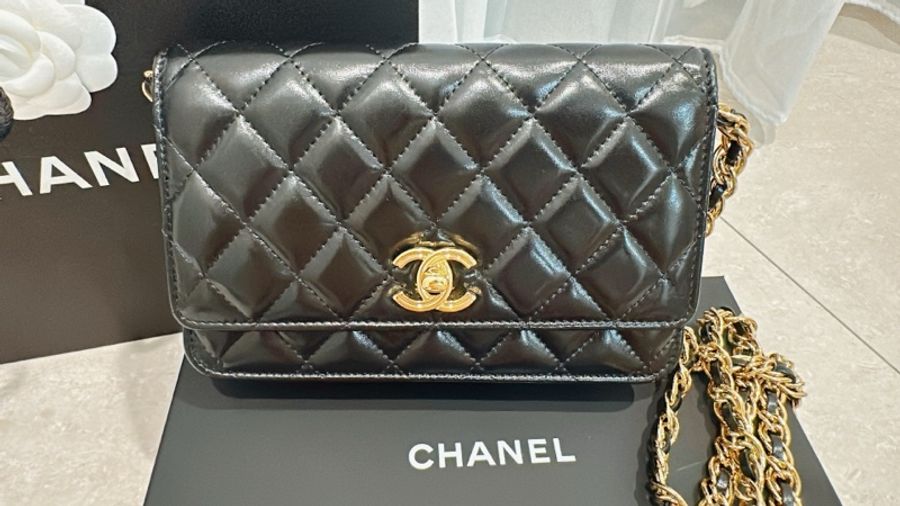 Chanel黑色鏈子皮夾包WOC-8