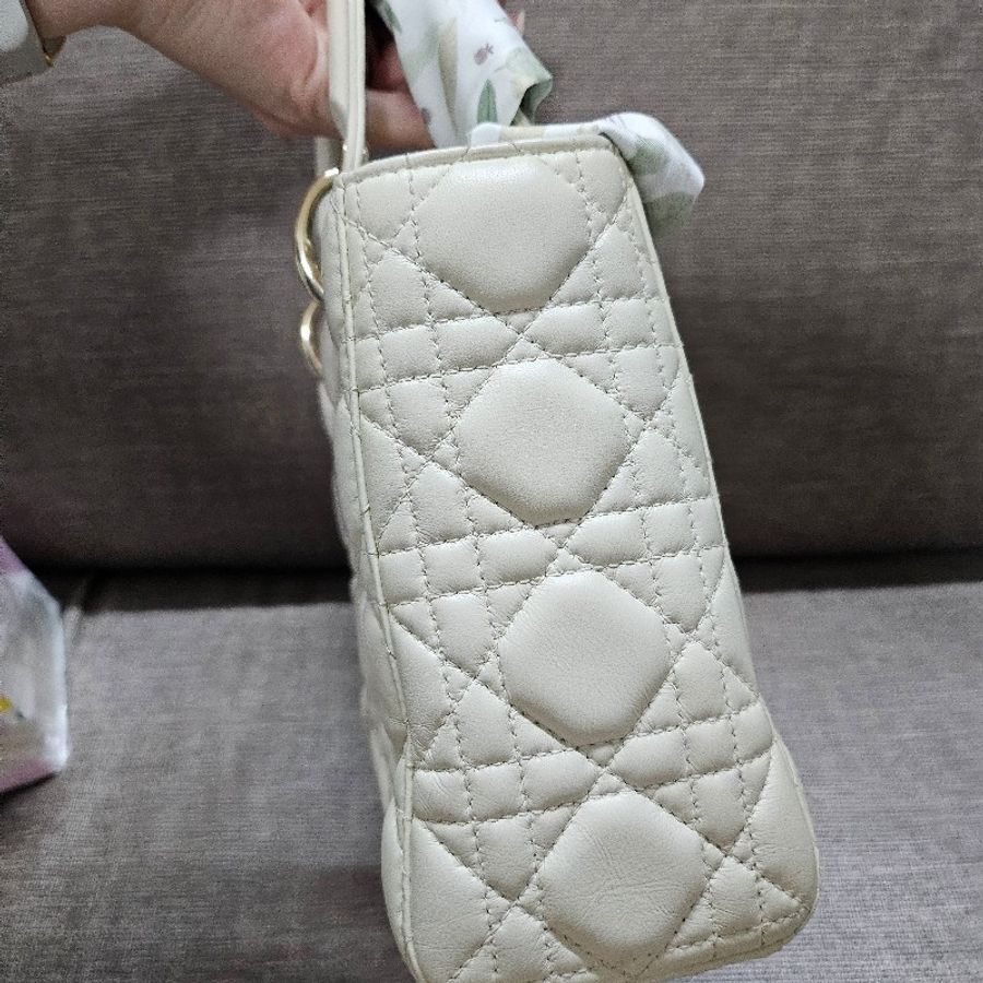 DIOR LADY DIOR 四格黛妃包 勳章-2
