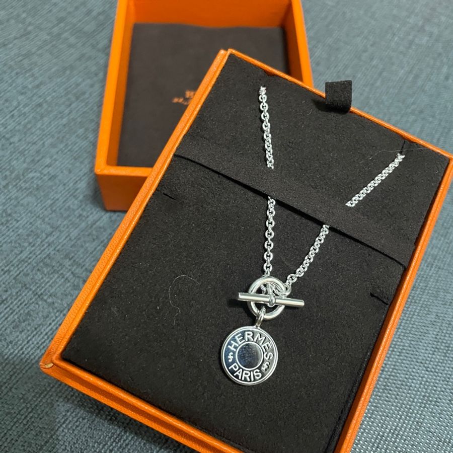 愛馬仕Hermes 經典圓牌字母logo T扣925純銀項鍊 全新-0
