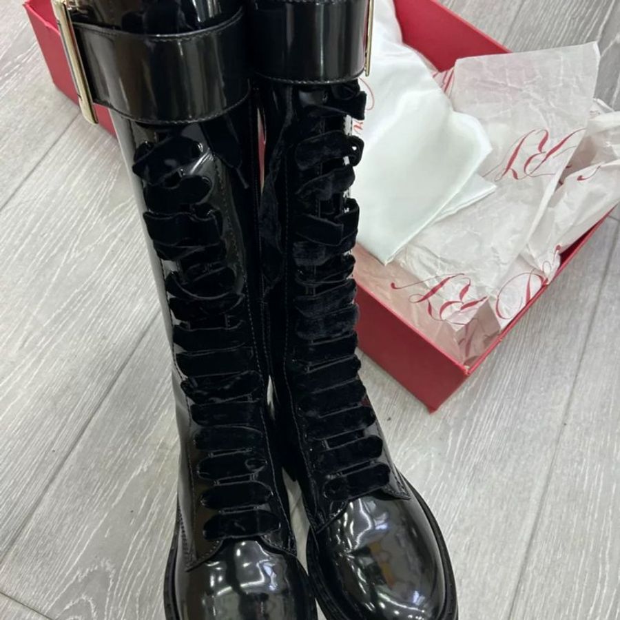 Roger viver 黑色漆皮高筒靴 36號 配件有鞋盒 防塵袋 僅試穿很新 原價近七萬五-3