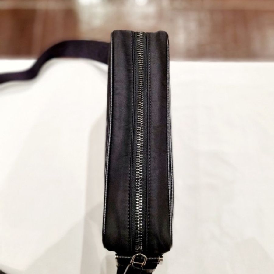 🌸2025春夏新品🌸Prada 2VH048 跳傘布及皮革鑲邊單肩包-3
