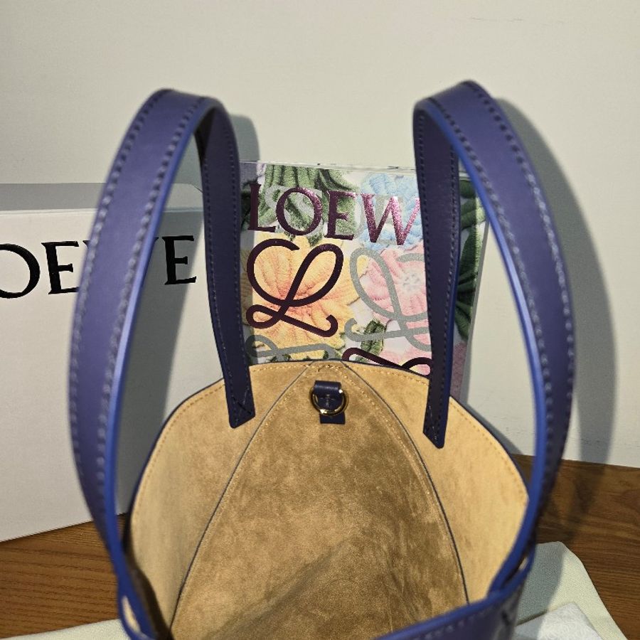 (年前一口價) 全新 LOEWE puzzie Fold燙印金字小牛皮手提/斜背托特包(小/深藍)-17