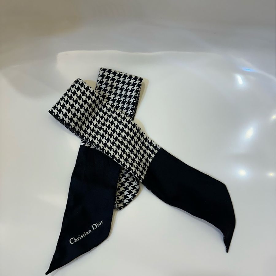 Dior 千鳥格紋絲巾-7