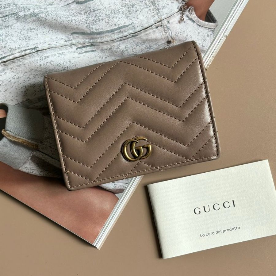 ::GUCCI:: 奶茶色MARMONT短夾-1