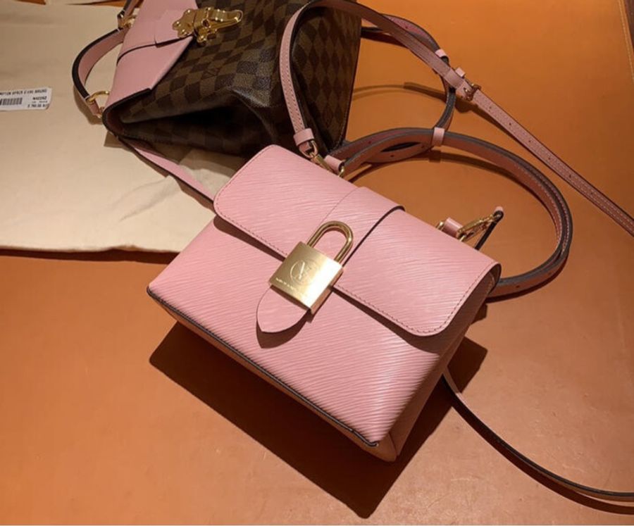 💕近新品LV M52879 Locky BB二用斜背包 💕💕-7