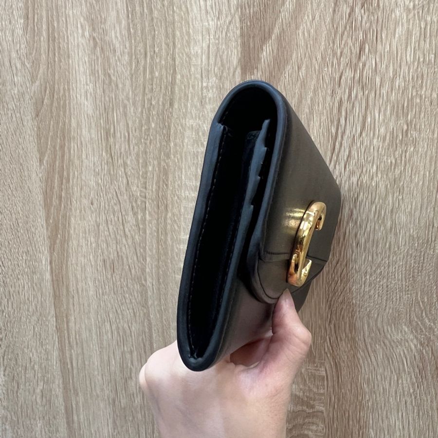 Chloe 黑牛皮內裡香檳色長夾-2