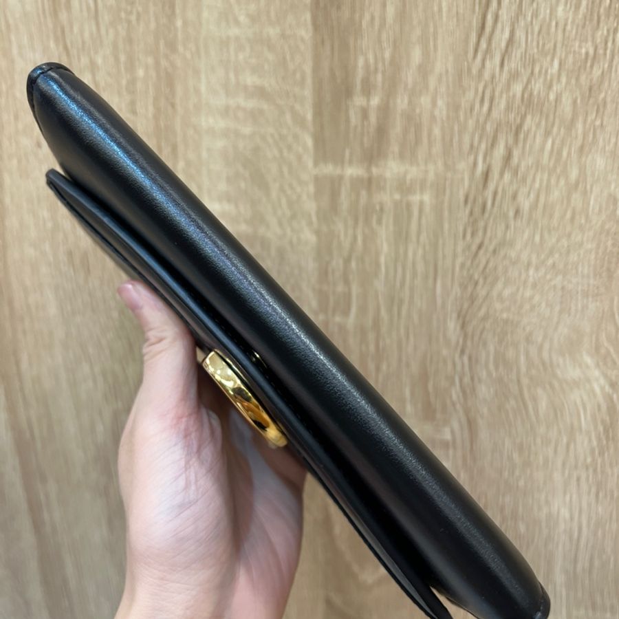 Chloe 黑牛皮內裡香檳色長夾-4