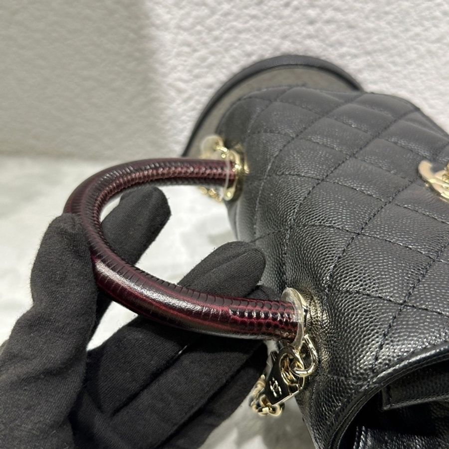 Chanel 蜥蜴皮紋紅提把 mini coco handle-1