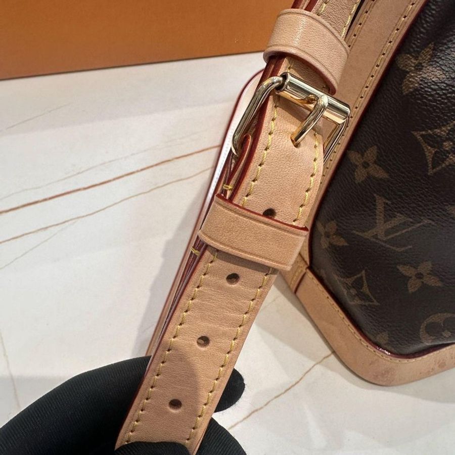*SHIHNA名牌精品*LV M46983 Noé BB水桶包-9