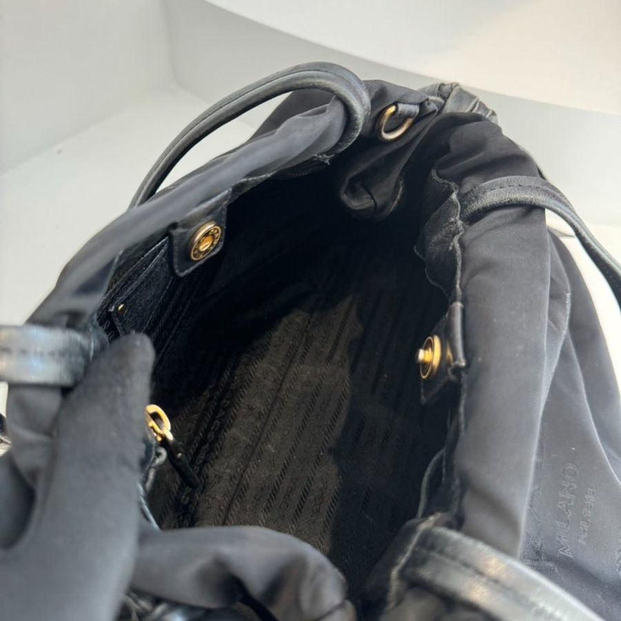 PRADA 黑色肩背包 斜背包-4