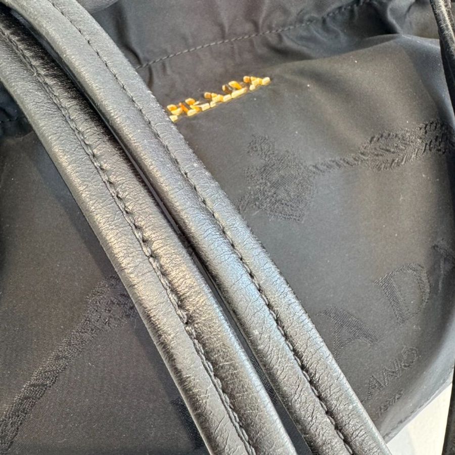 PRADA 黑色肩背包 斜背包-7