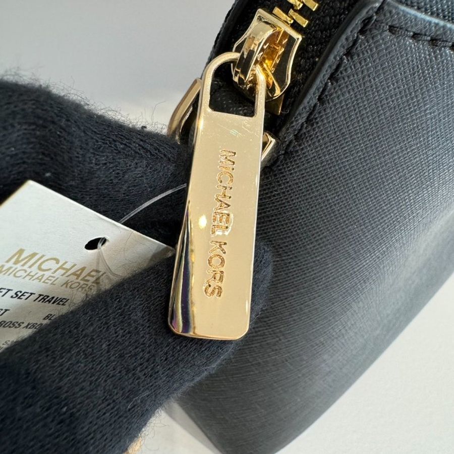 *SHIHNA名牌精品*MICHAEL KORS JET SET TRAVEL新款拼接前口袋小型斜背包-2