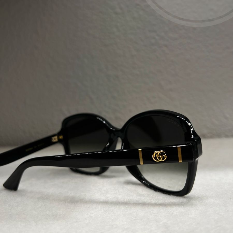►  全新 Gucci 黑色膠框太陽眼鏡·墨鏡-4