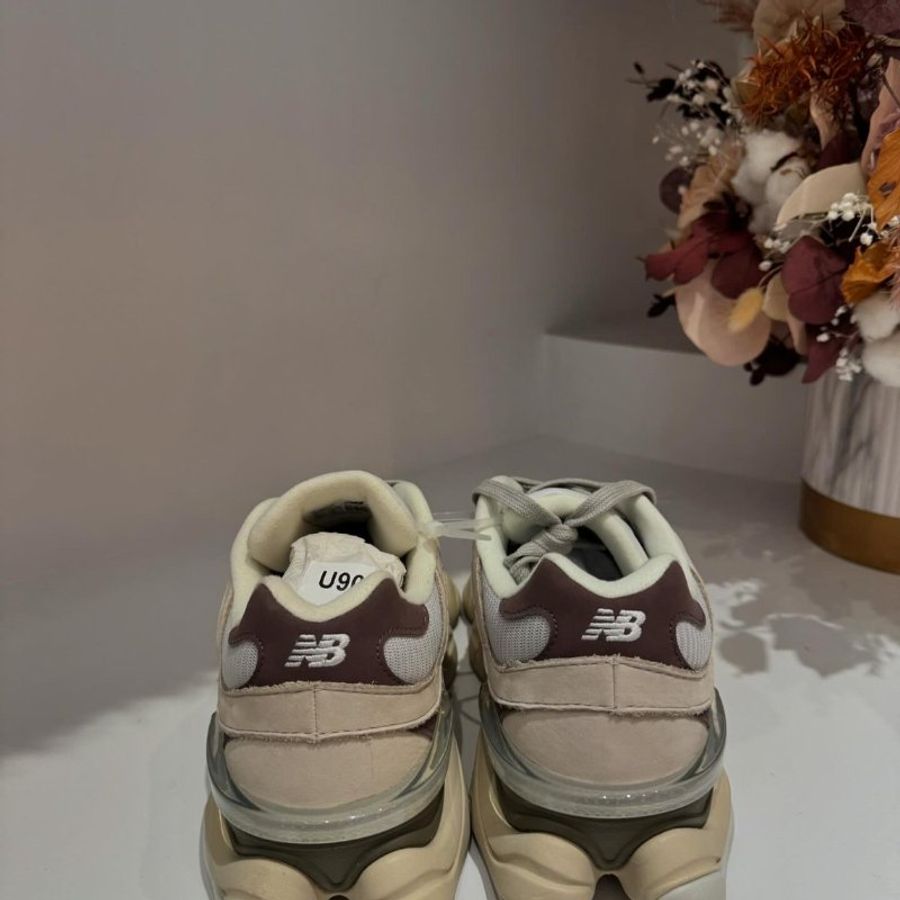 New Balance 9060 米白 卡其 咖啡色  慢跑鞋 運動鞋 休閒鞋 奶茶棕 U9060FNA-2