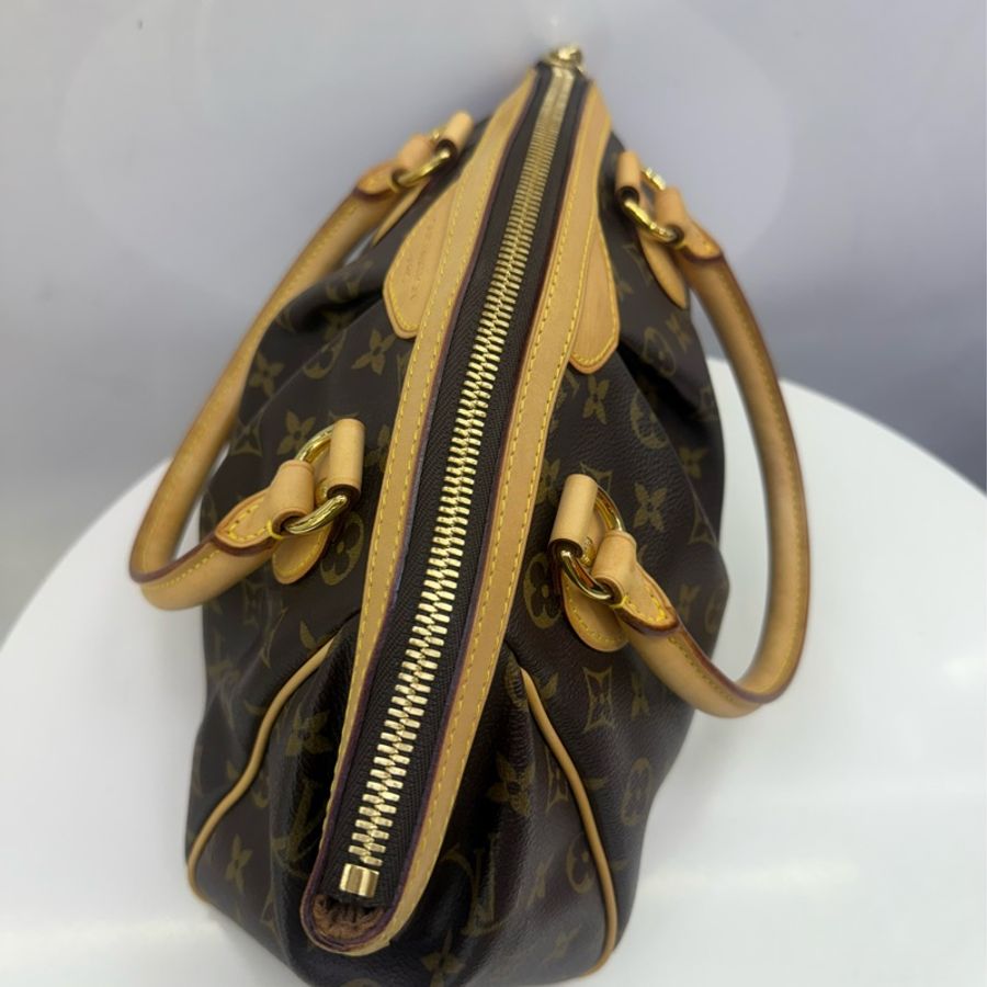 Louis Vuitton Tivoli Handbag-2