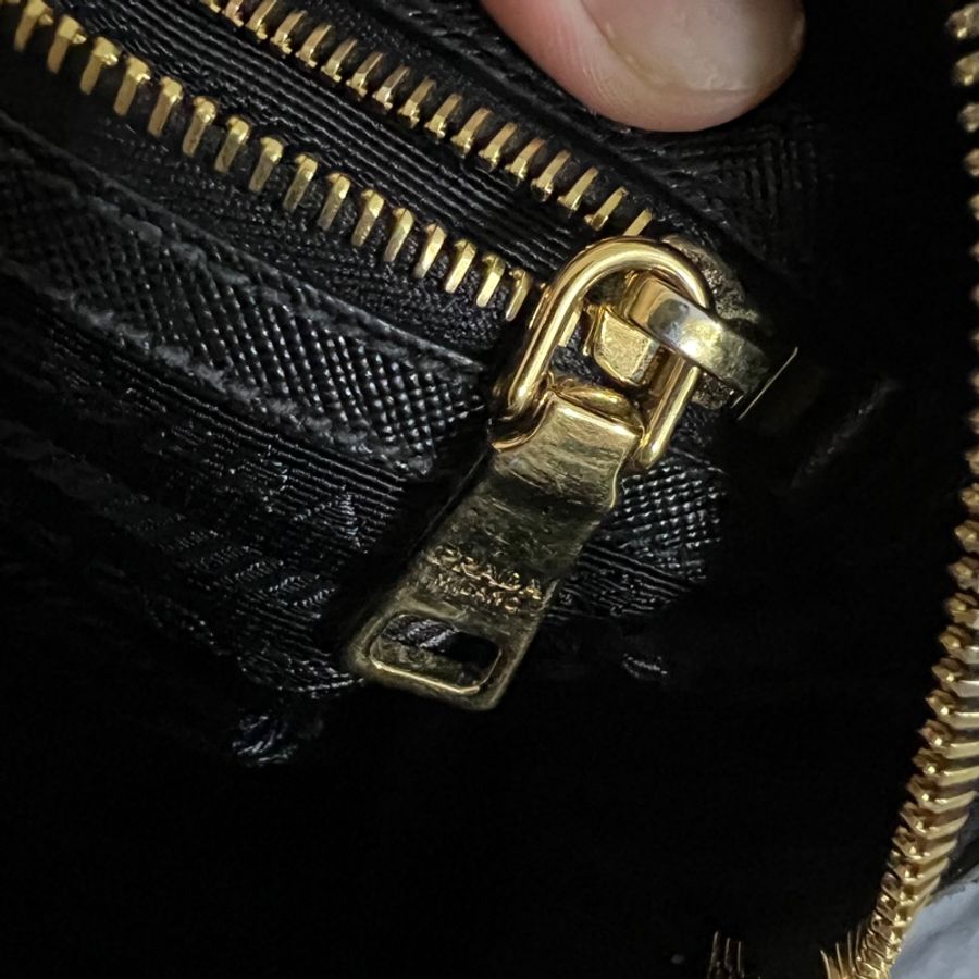 prada黑色兩用帆布真皮肩背手提包相機包-16