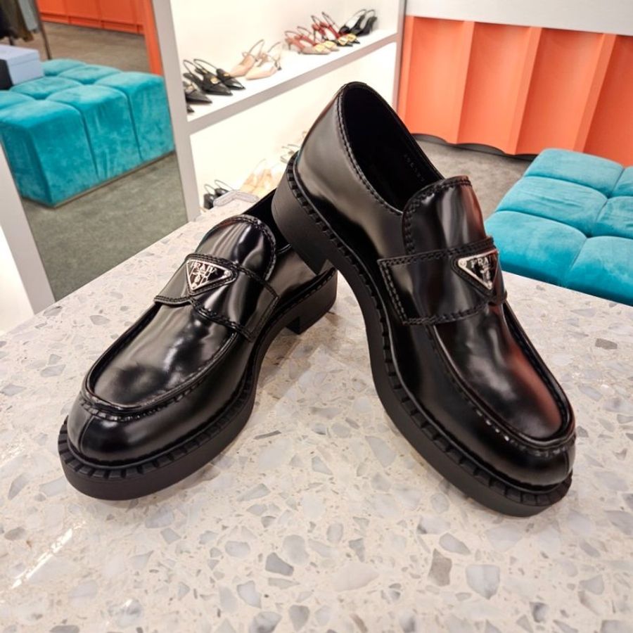 Prada 2DE127 男款 Chocolate 拋光皮革無帶便鞋 黑色 UK7.5/8/8.5/9/9.5/10/11《當季專櫃正售★全新商品 》-2