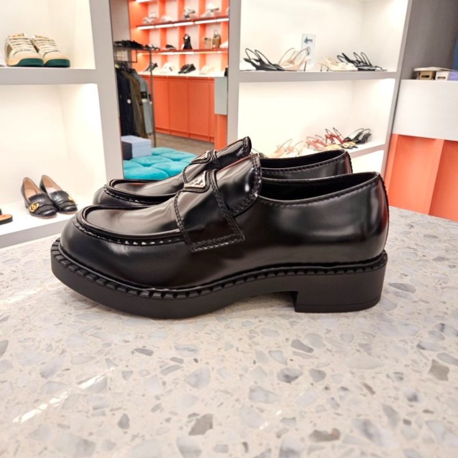 Prada 2DE127 男款 Chocolate 拋光皮革無帶便鞋 黑色 UK7.5/8/8.5/9/9.5/10/11《當季專櫃正售★全新商品 》-4