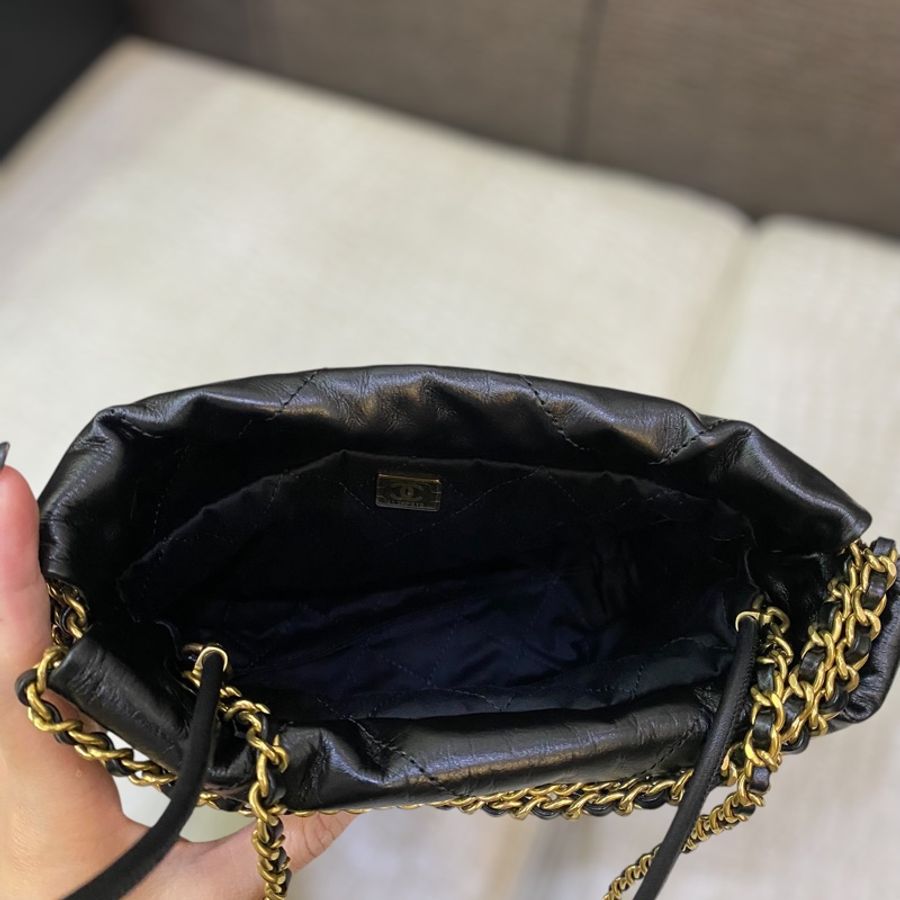 Chanel mini 22-8