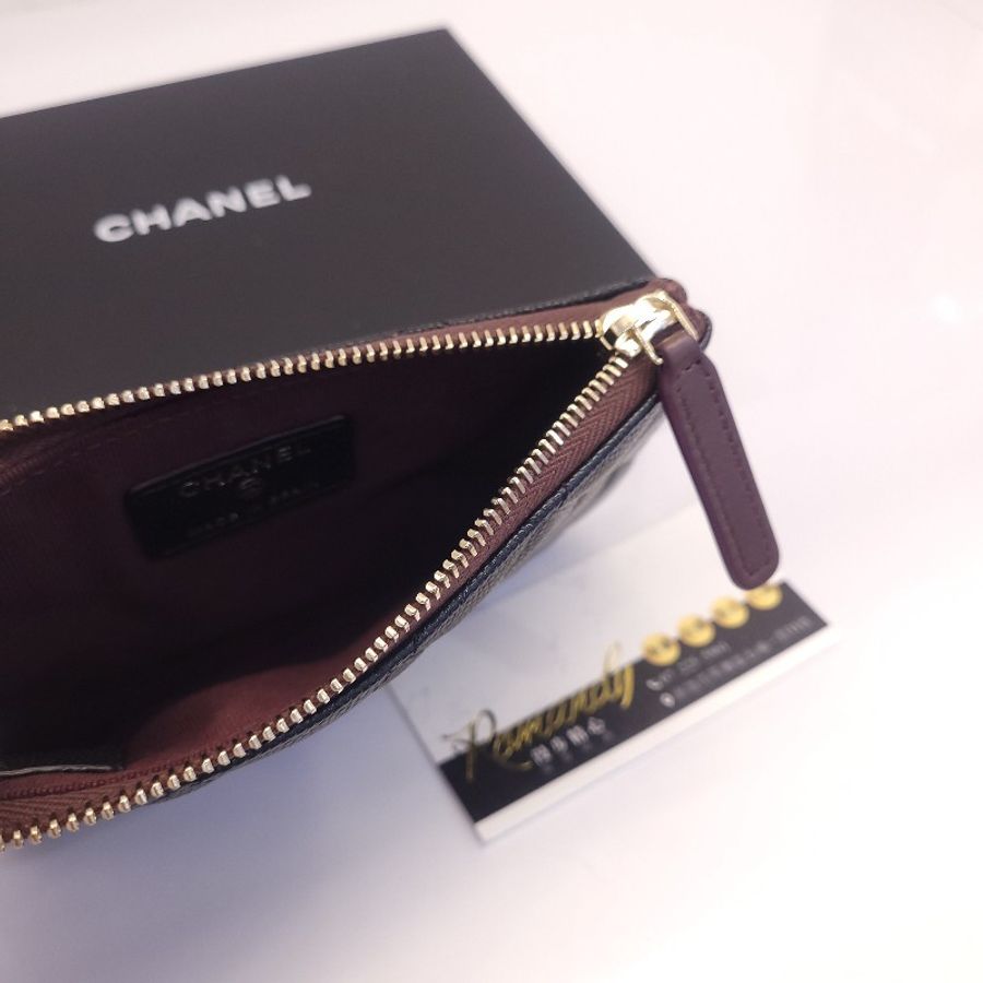 Chanel 經典荔枝紋小牛皮拉鍊零錢包(黑金)-1