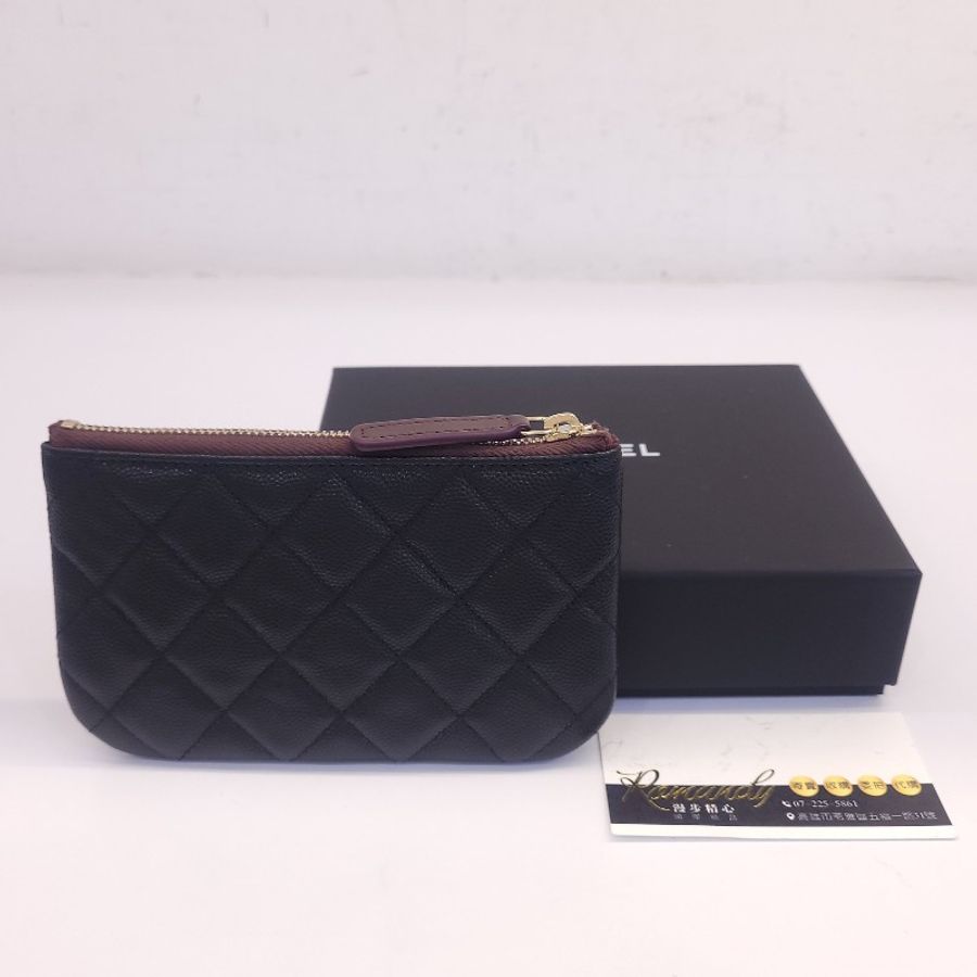 Chanel 經典荔枝紋小牛皮拉鍊零錢包(黑金)-3