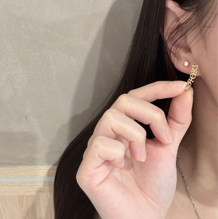 DIOR GOLD STAR EARRINGS-3