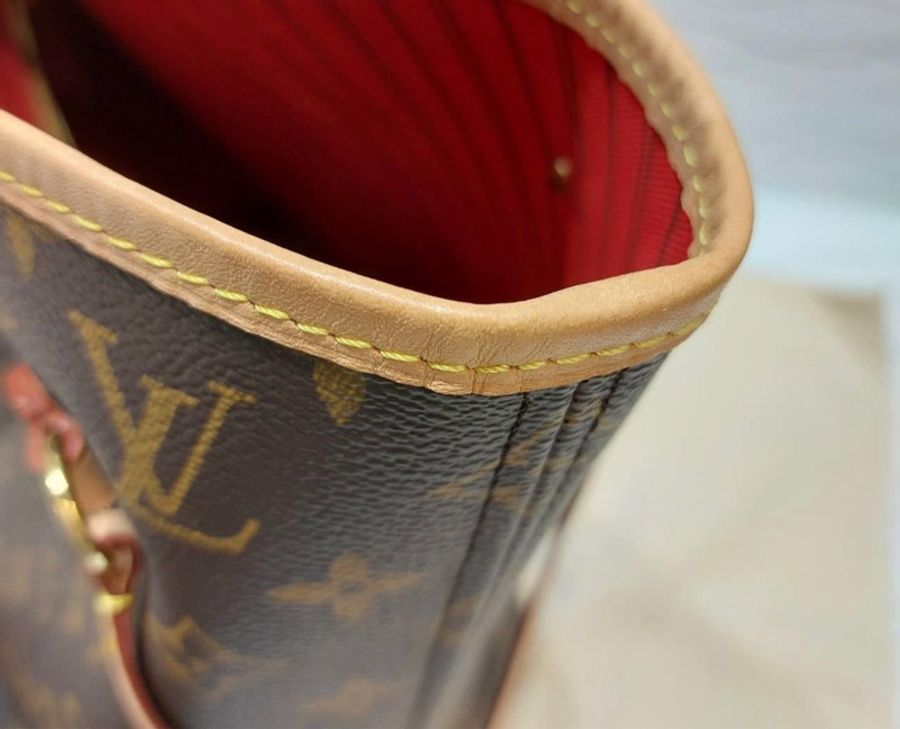 🤎✈️LV M41177 (新型號M46987) NEVERFULL MM 老花內櫻桃紅色 中款 購物包(附小包)*9成新* 售54800❤️ 尺寸 (公分 31 x 28 x 14 CM #防塵袋 正常使用痕跡高標準繞道-5
