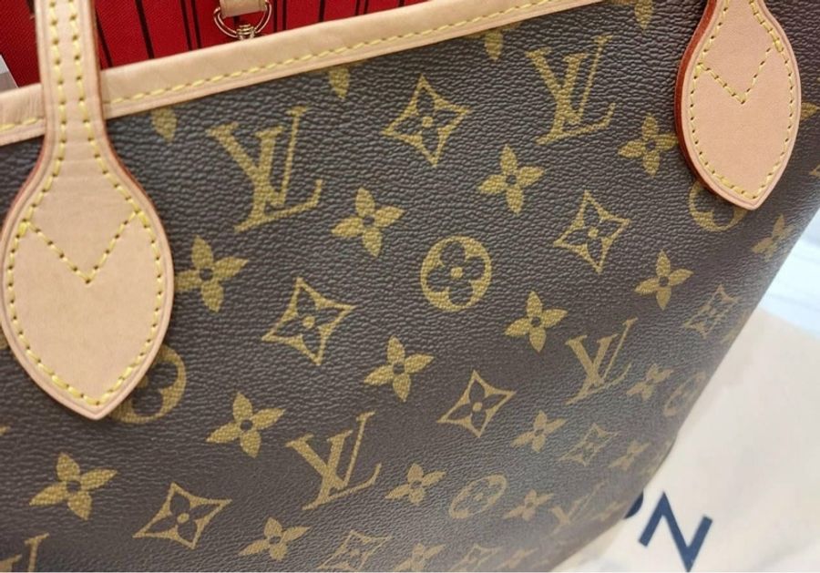 🤎✈️LV M41177 (新型號M46987) NEVERFULL MM 老花內櫻桃紅色 中款 購物包(附小包)*9成新* 售54800❤️ 尺寸 (公分 31 x 28 x 14 CM #防塵袋 正常使用痕跡高標準繞道-9