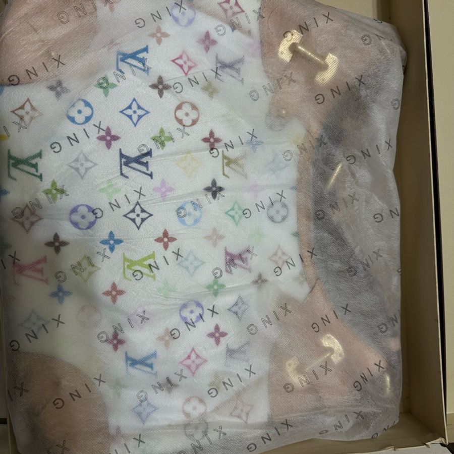 LV M40195 村上隆白彩(33 彩)肩背包-1