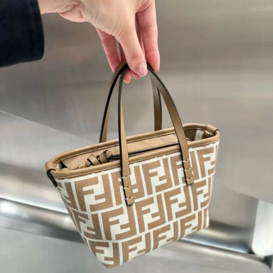 Fendi  mini roll托特包FF老花手提包 卡其色 全新-4