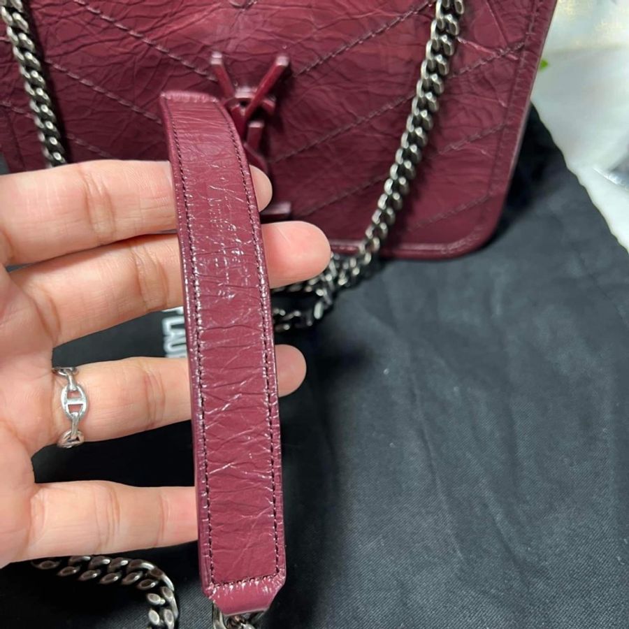 YSL SAINT LAURENT 聖羅蘭 NIKI 583103 0EN04 6475 油蠟皮革肩背鍊條包 (勃地根紅)-31