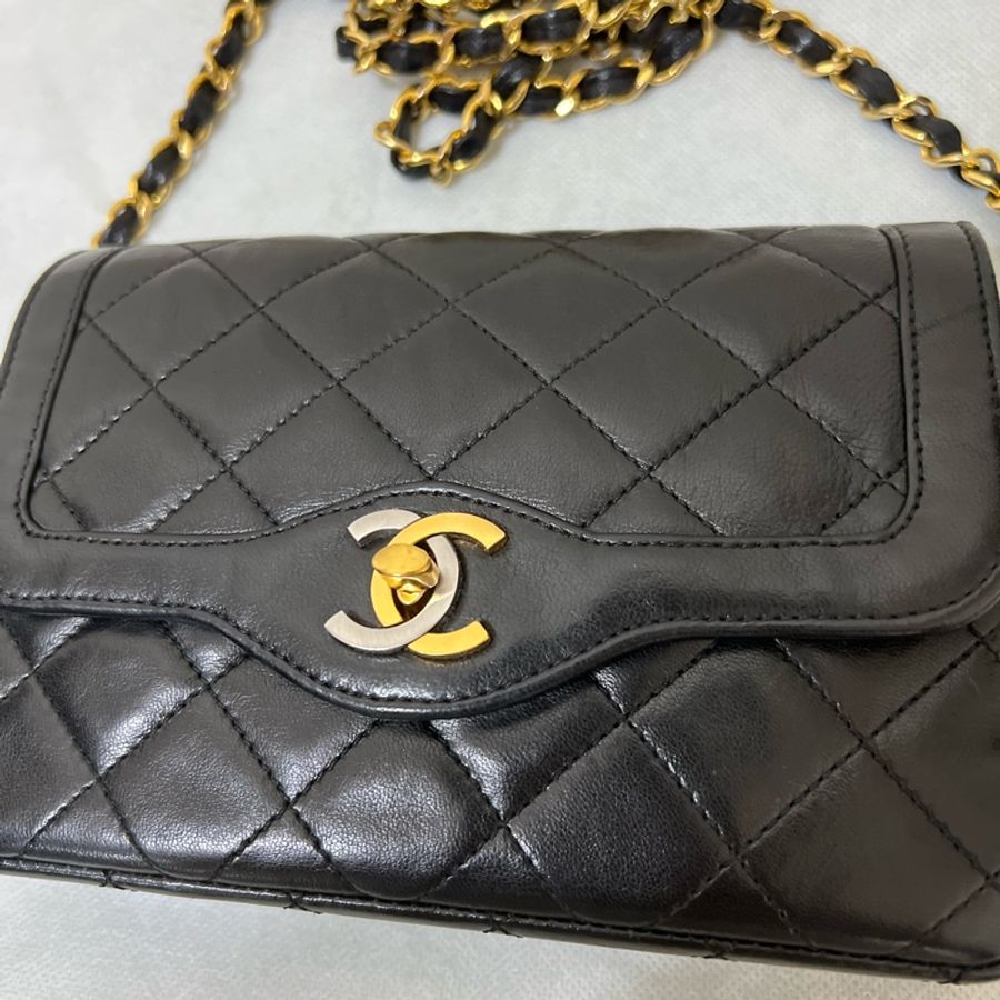 CHANEL 巴黎限定CF鴛鴦金銀釦19公分-3