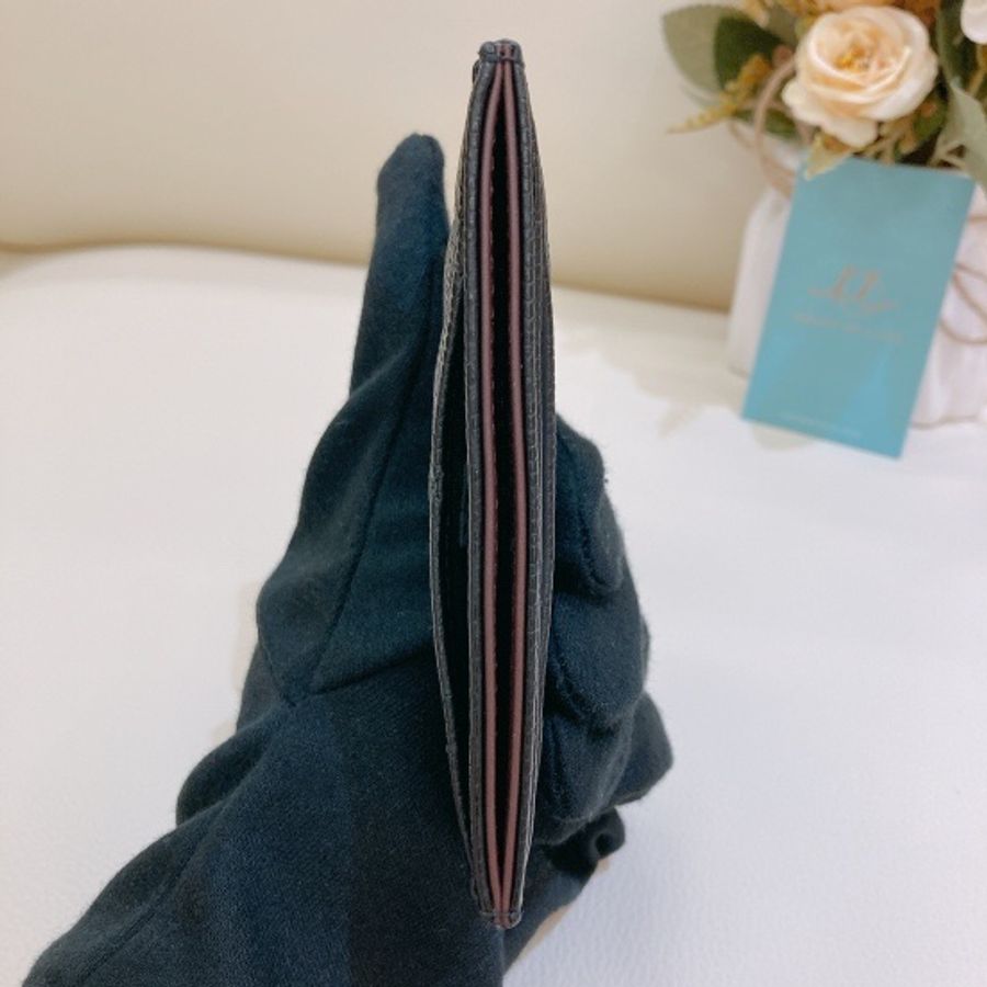 香奈兒魚子醬牛皮金扣卡包-16