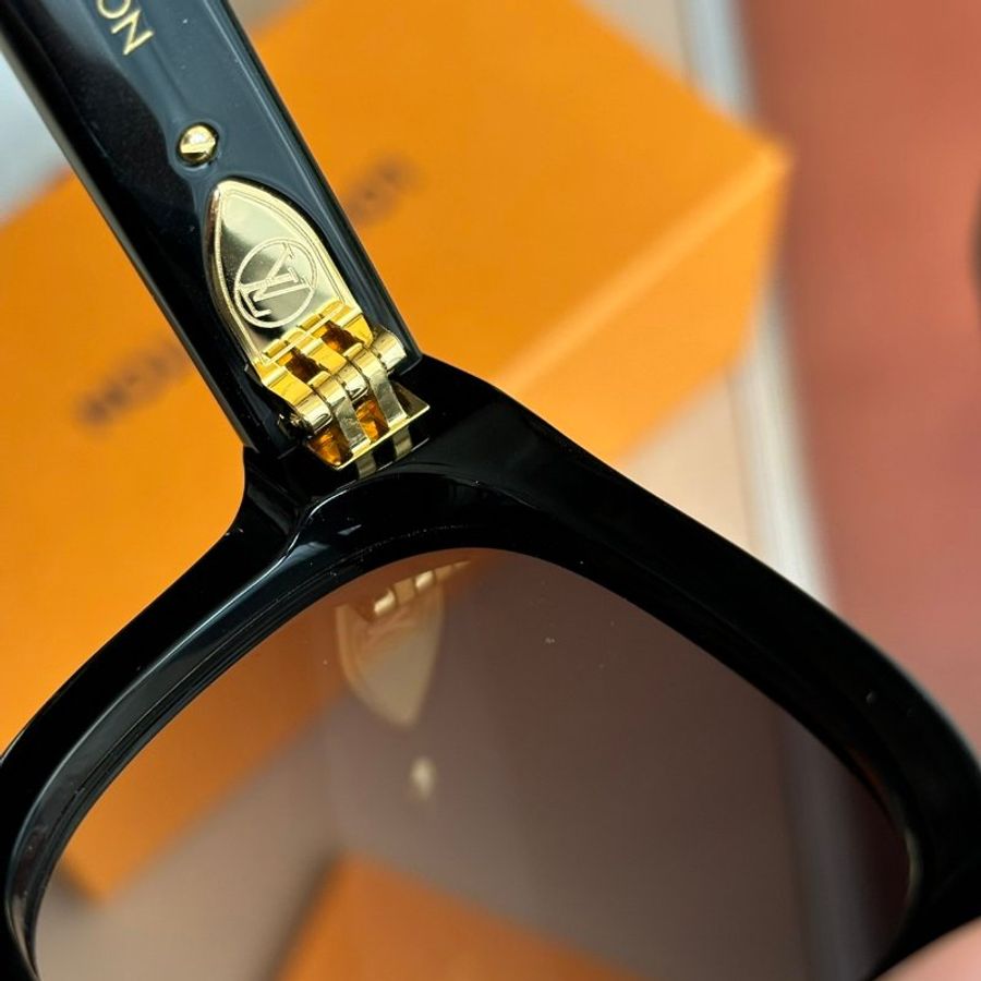 ::LOUIS VUITTON:: LV Z1523E My Monogram Square黑色金LOGO墨鏡太陽眼鏡-10