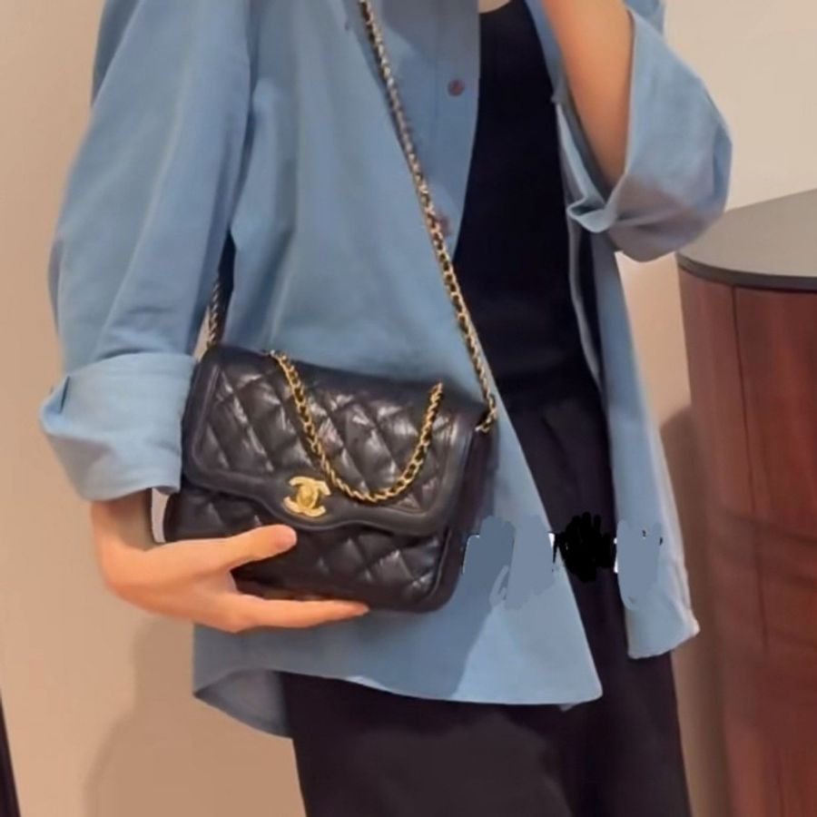 Chanel 戴妃荔枝牛皮方胖-13