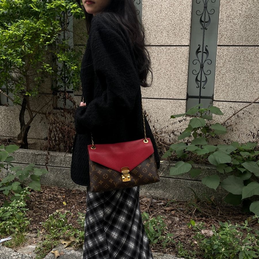 (9成新)LV Pallas Chain 老花 信封包 斜背+單肩+腋下包-2