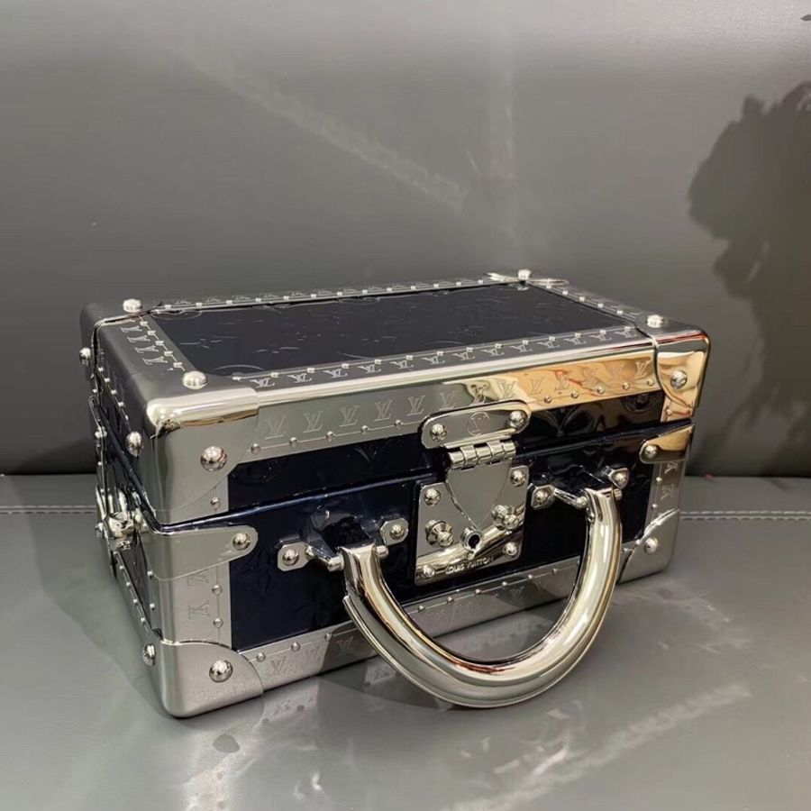 路易威登 Louis Vuitton 鈦合金大盒手提單肩斜背都可以 可以背出門也可以當擺設品-1