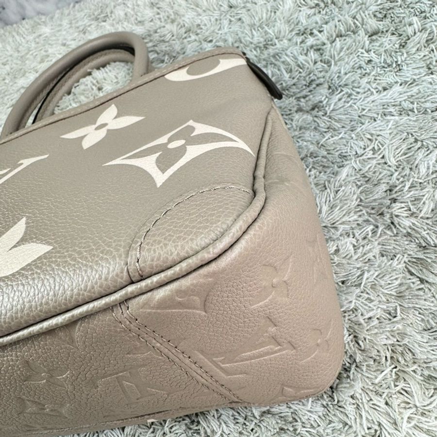 LV M46585 Trianon PM 肩背包 手提包 斜背包 斑鳩灰色 / 奶油色-11