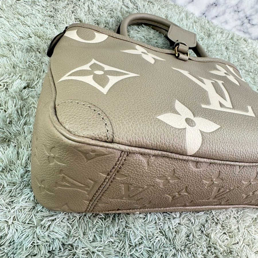 LV M46585 Trianon PM 肩背包 手提包 斜背包 斑鳩灰色 / 奶油色-14