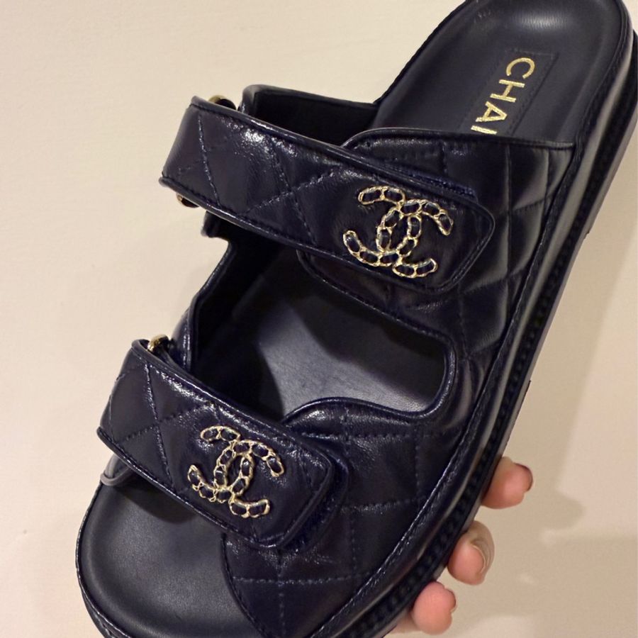Chanel *經典皮穿鍊*香奈兒沙灘拖鞋*深藍-4