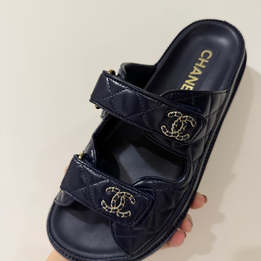 Chanel *經典皮穿鍊*香奈兒沙灘拖鞋*深藍-1