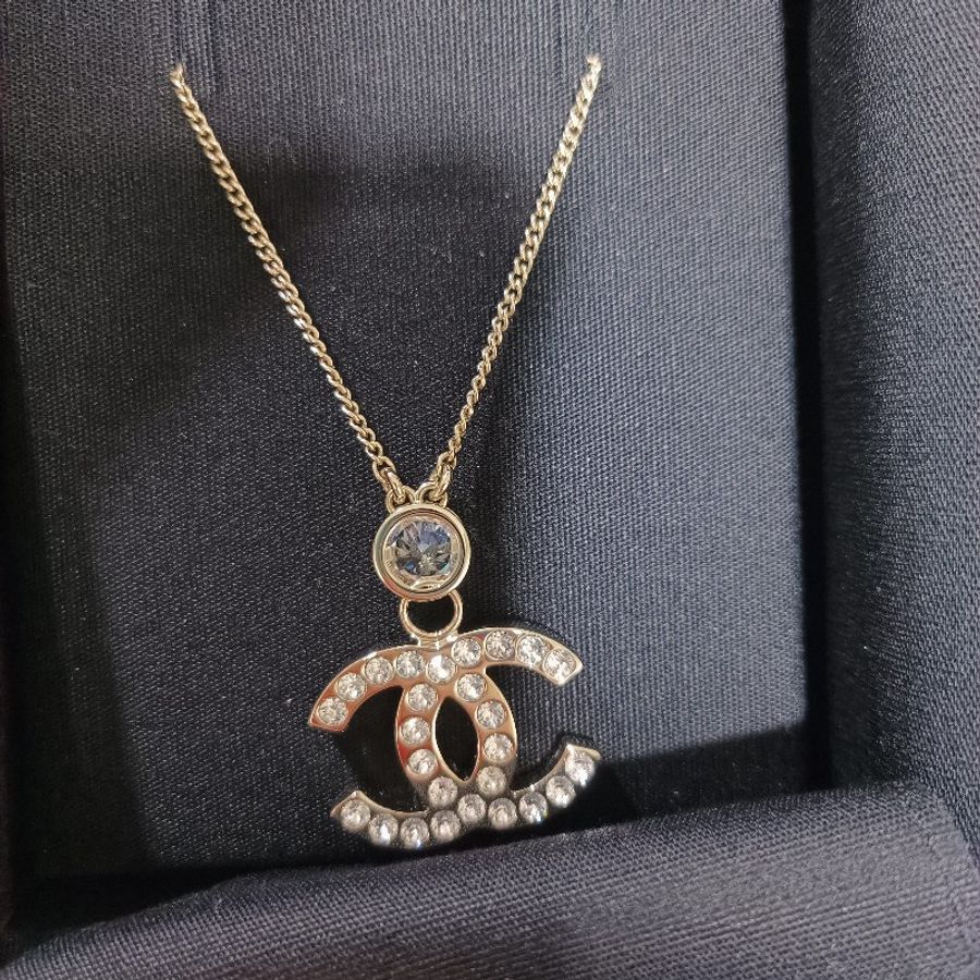 Chanel 24K愛心雙面水鑽雙C Logo項鍊-6