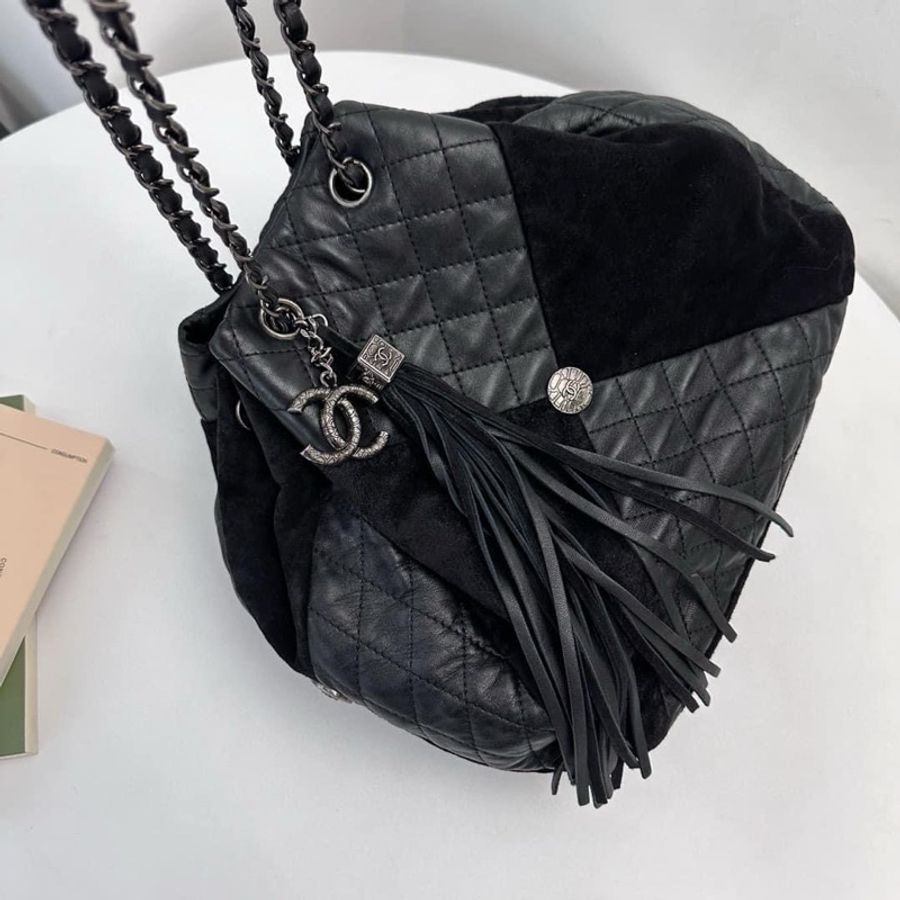 Chanel 黑銀拼皮水桶肩背包-4