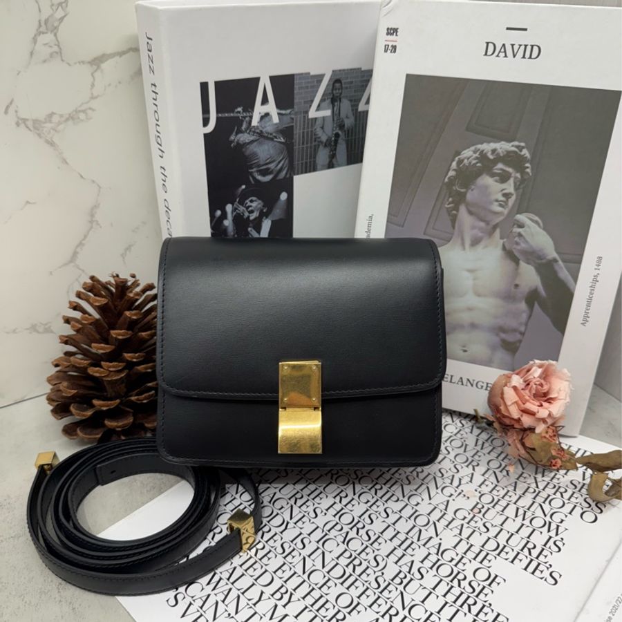 🌟CELINE 思琳|Classic BOX mini 黑復古金 黑金豆腐包🌟-0