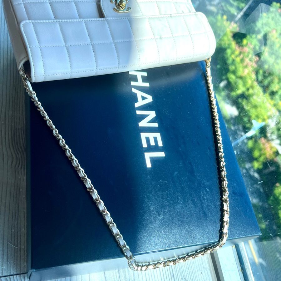 Chanel 冰格羊皮金釦下蓋法棍鏈條肩背包/ 米色-3