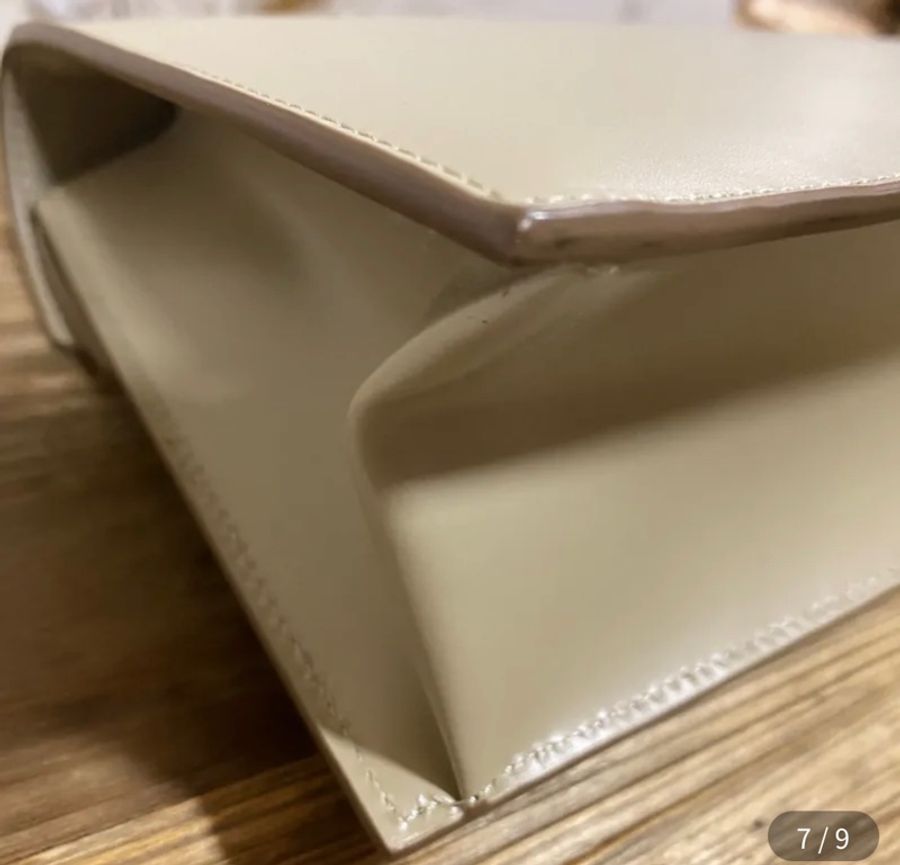 Burberry 奶茶色手拿包-4