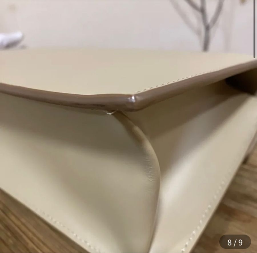 Burberry 奶茶色手拿包-5